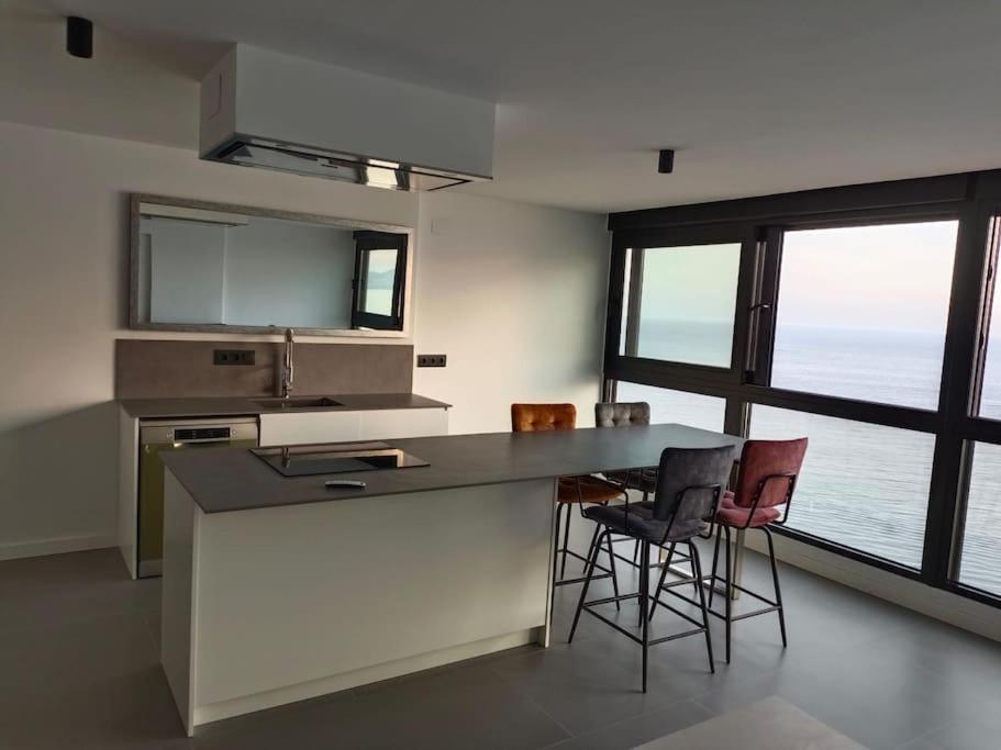 Estupendo Apartamento En Planta 23 Primera Linea Бенидорм Экстерьер фото