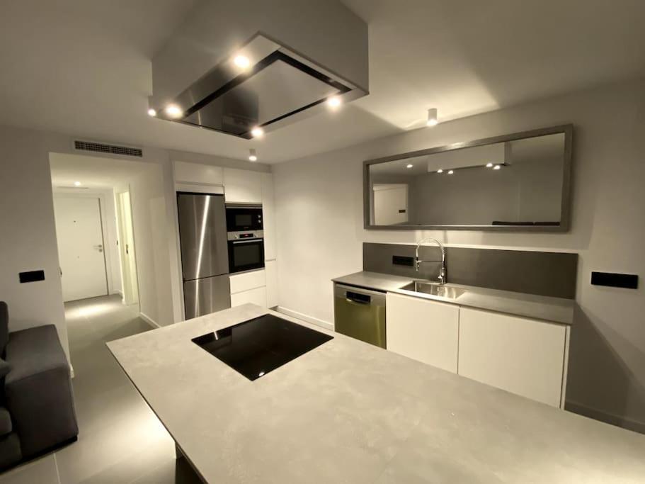 Estupendo Apartamento En Planta 23 Primera Linea Бенидорм Экстерьер фото