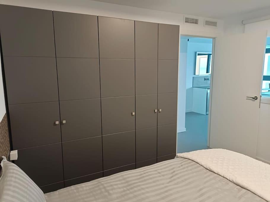 Estupendo Apartamento En Planta 23 Primera Linea Бенидорм Экстерьер фото